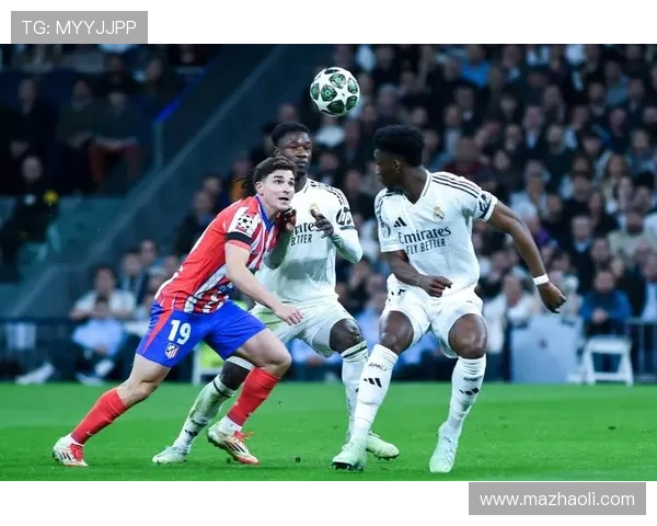 卡马文加加速突破,状态回暖展现惊人速度与技术,未来发挥值得关注。 卡马文加加速突破,状态回暖展现惊人速度与技术,未来发挥值得关注。