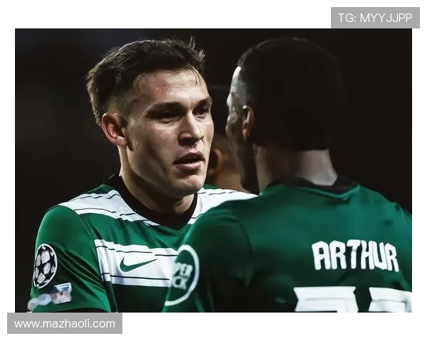 乌加特出球能力进化：从纯防守到参与推进